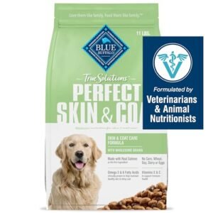 Blue Buffalo True Solutions Perfect Skin & Coat Natural Dry Food for Adult Dogs, Salmon, 11-lb. Bag