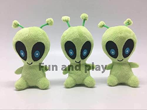 Interactive Plush Spaceship Dog Toy with Squeaky Aliens - Small Size - Image 3