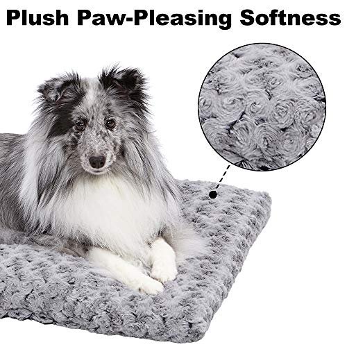 Cozy Gray Ombre Swirl Pet Bed for Small Dogs & Cats, 23x18 Inches - Image 4