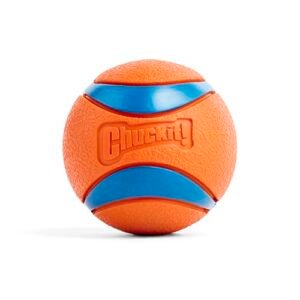 Chuckit! Ultra Ball Dog Toy - Size Large - For Dogs 60-100 lbs - Made from Durable Rubber - Super Bouncy - Floats in Water - 3-inch Diameter - Pack of 1